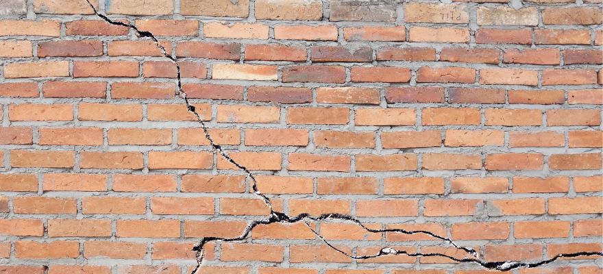 How to avoid a cracking brick wall