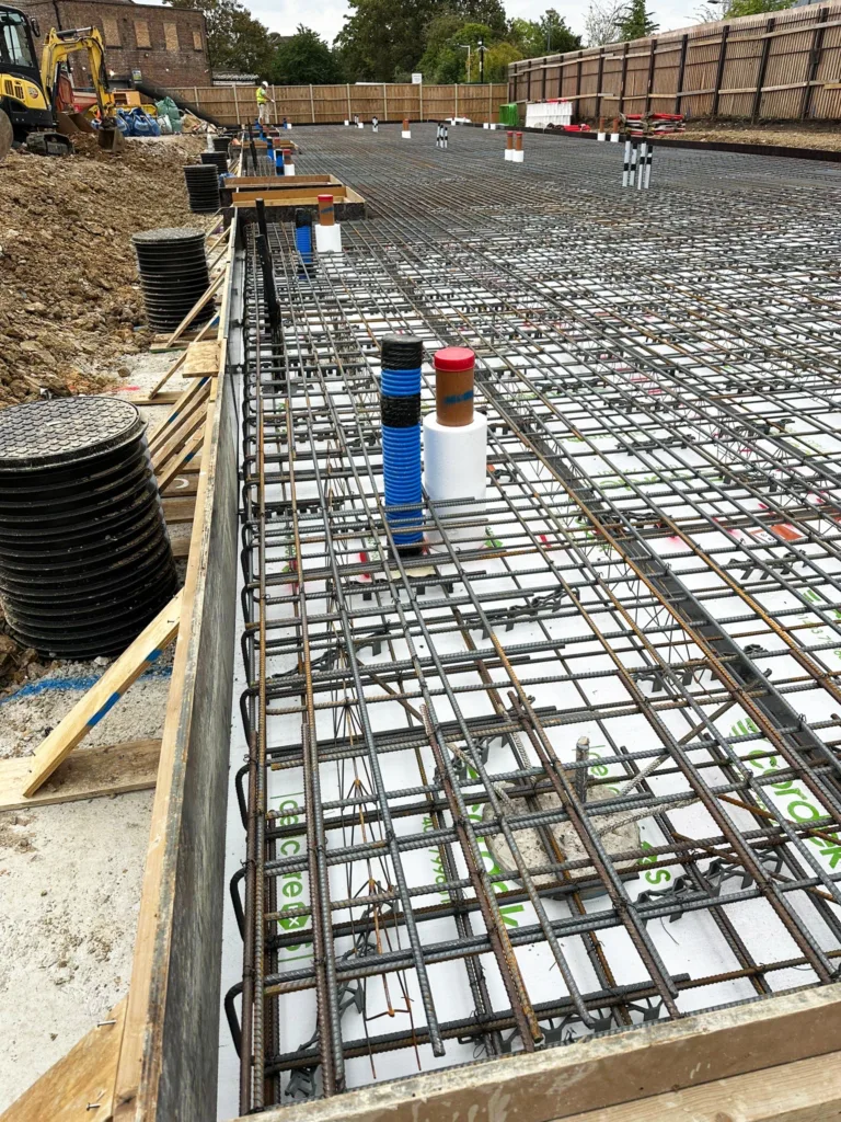 Steel raft foundations in London